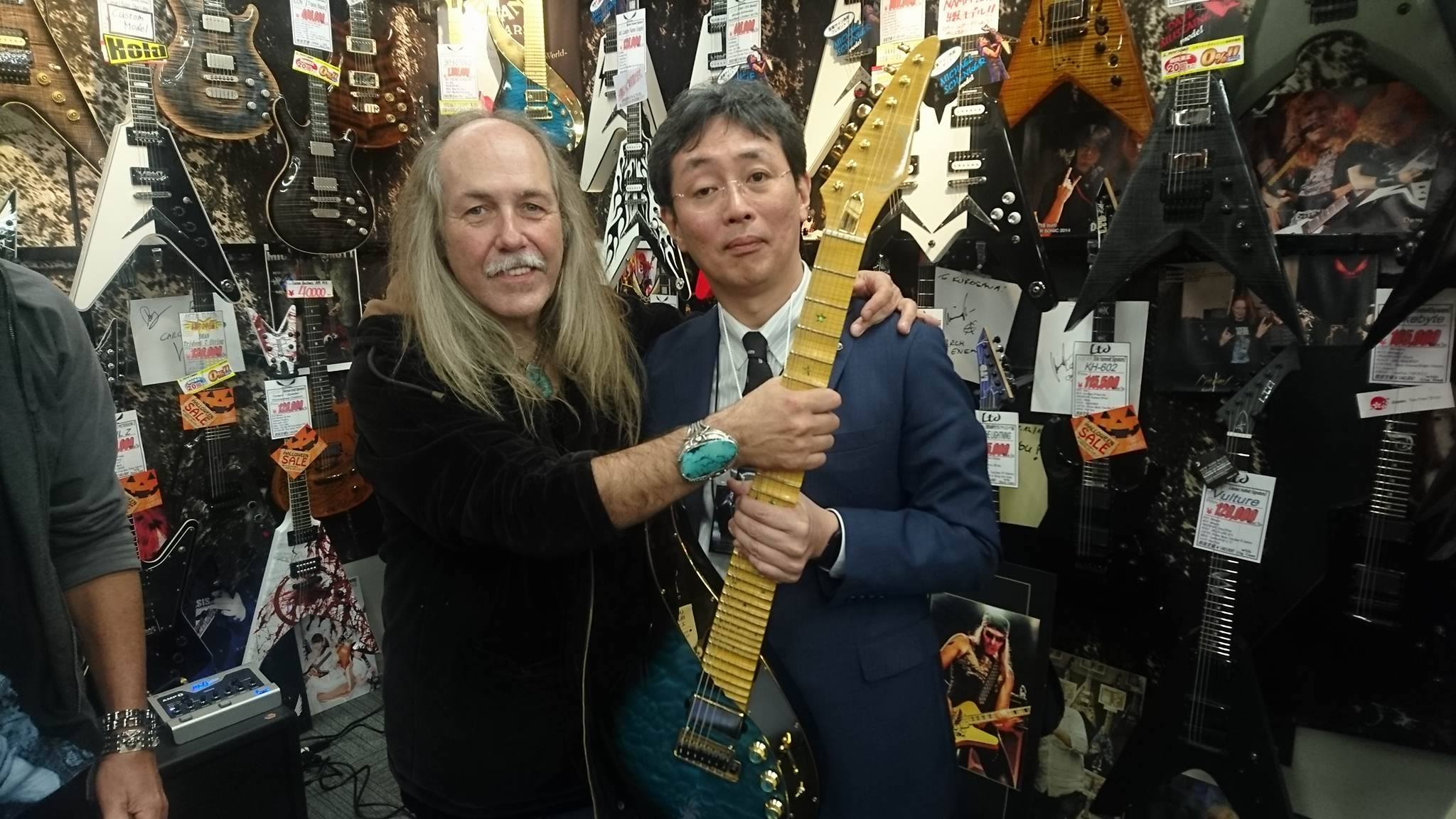 甘利 滋 様（日本・東京） - Sky Guitars